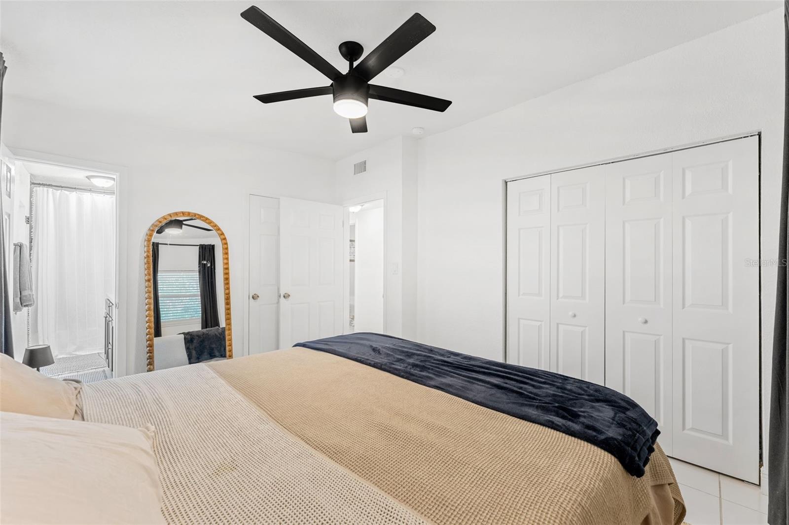 SHADY OAKS - Residential