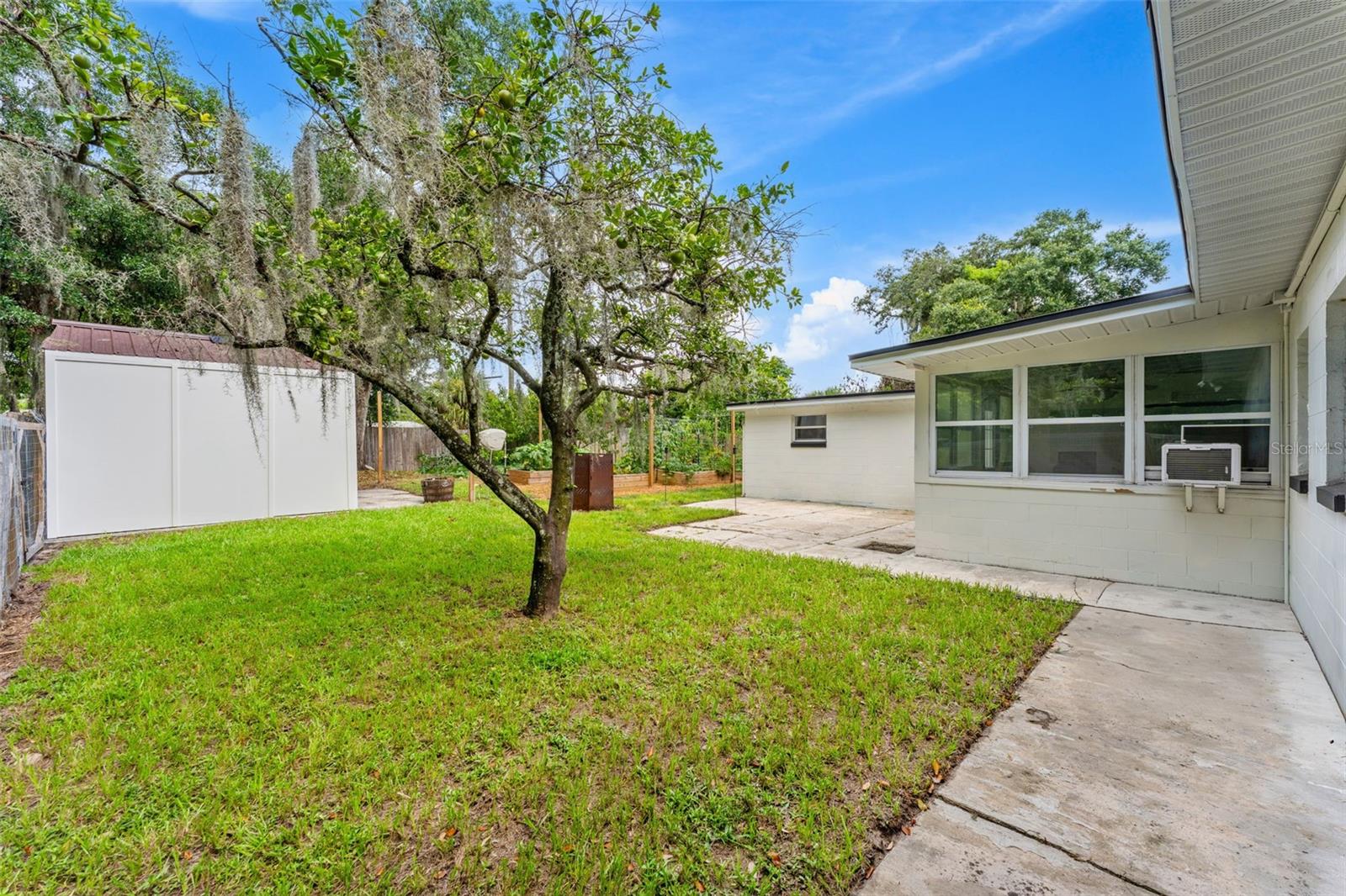 SHADY OAKS - Residential