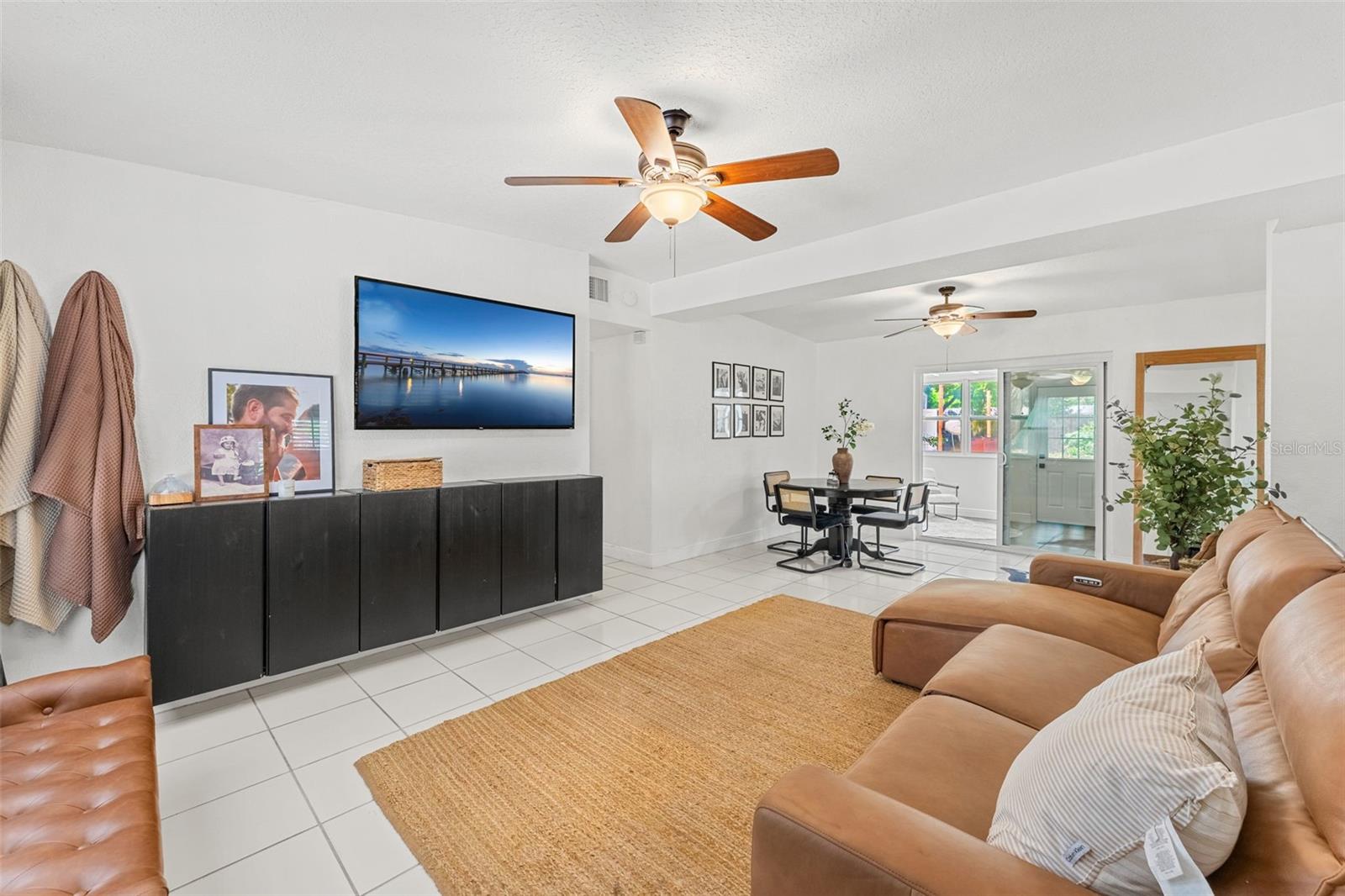 SHADY OAKS - Residential