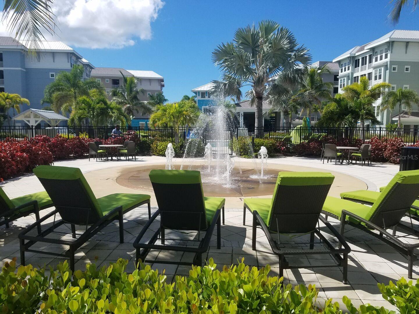 MANGROVE WALK ON HARBOUR ISLE PH 5 - Residential
