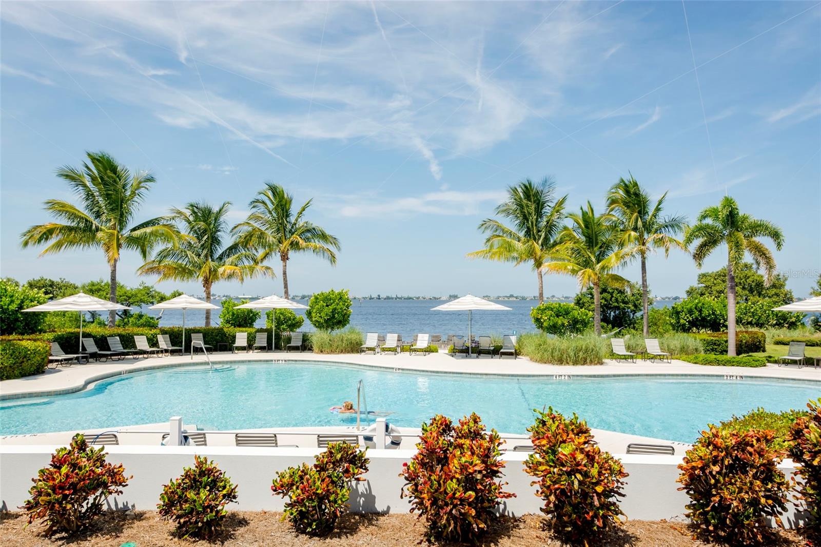 MANGROVE WALK ON HARBOUR ISLE PH 5 - Residential