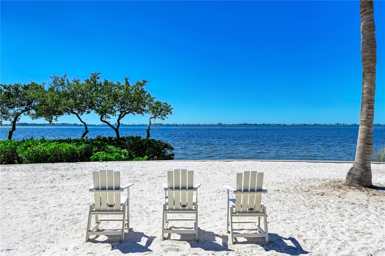 MANGROVE WALK ON HARBOUR ISLE PH 5 - Residential