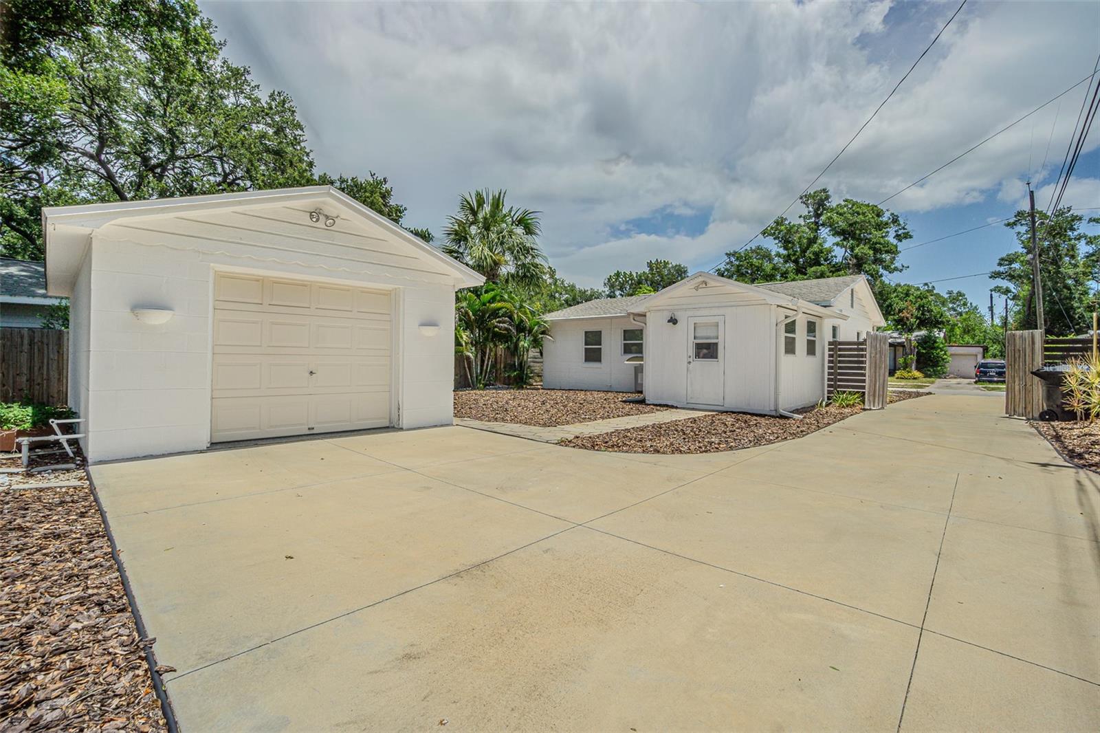 SUMMIT PARK - Residential