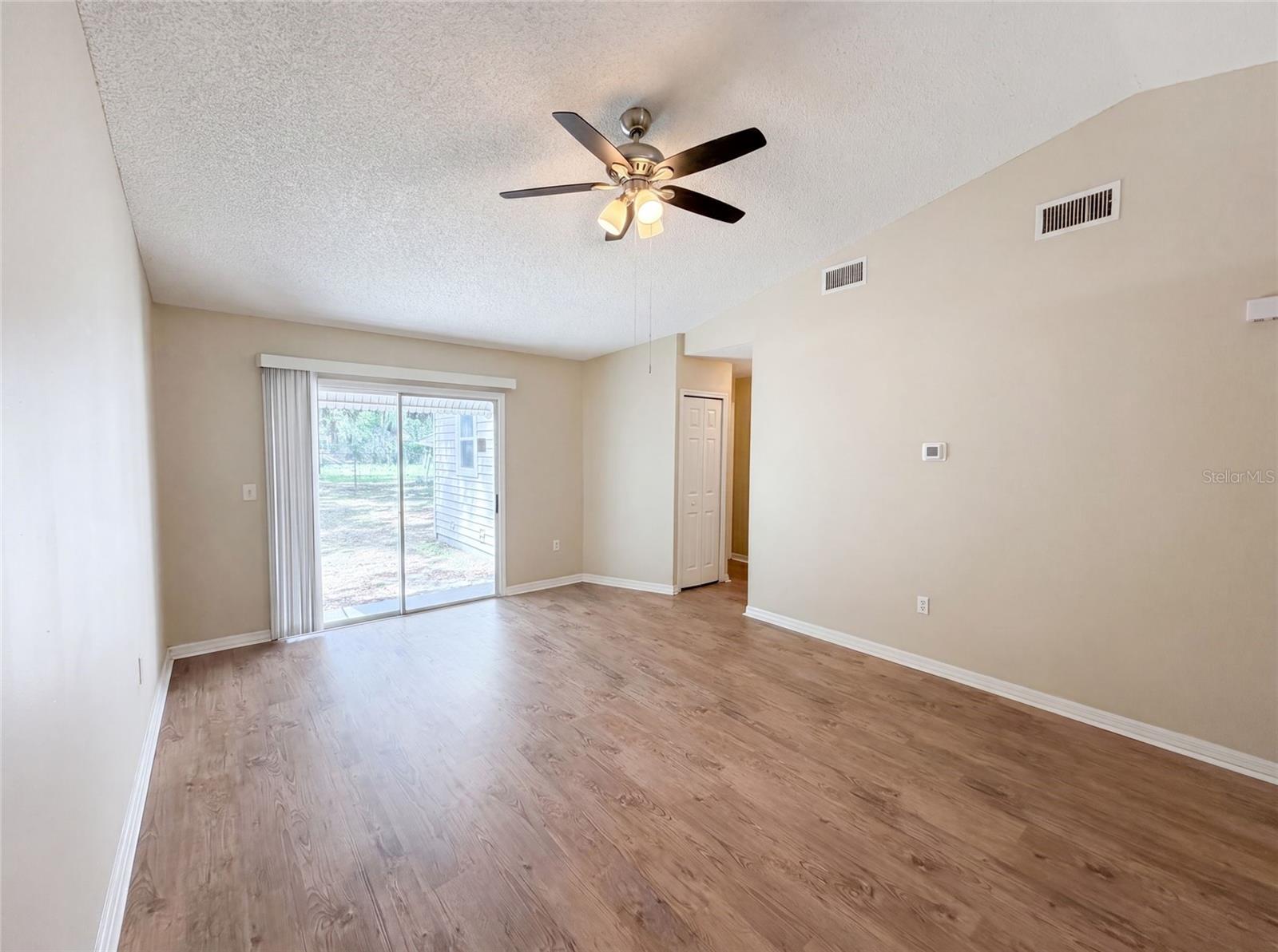 LEESBURG WESTSIDE OAKS - Residential