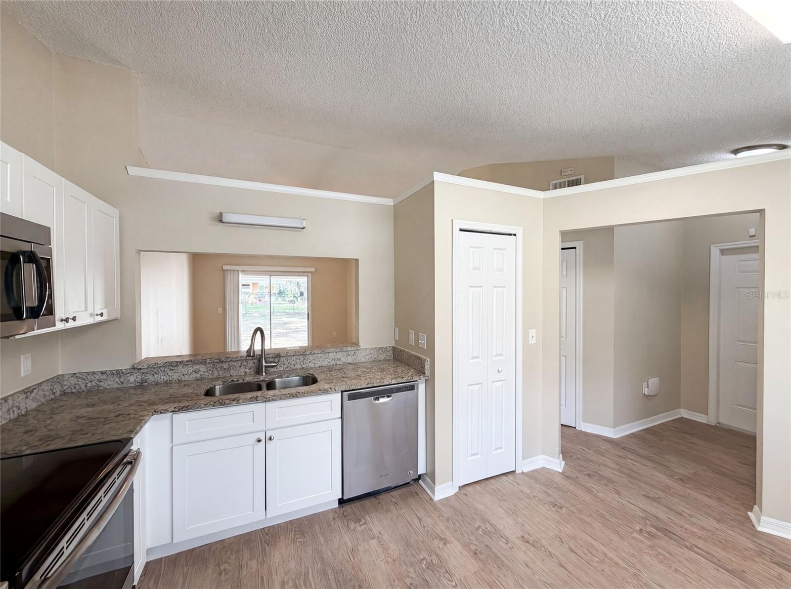 LEESBURG WESTSIDE OAKS - Residential