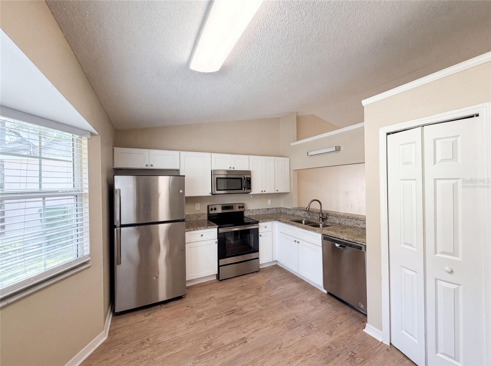 LEESBURG WESTSIDE OAKS - Residential
