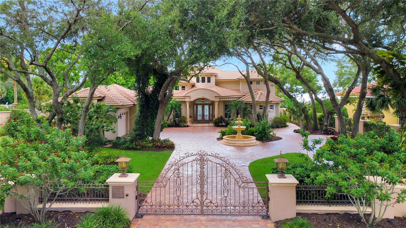 PINE BAY FOREST - Residential