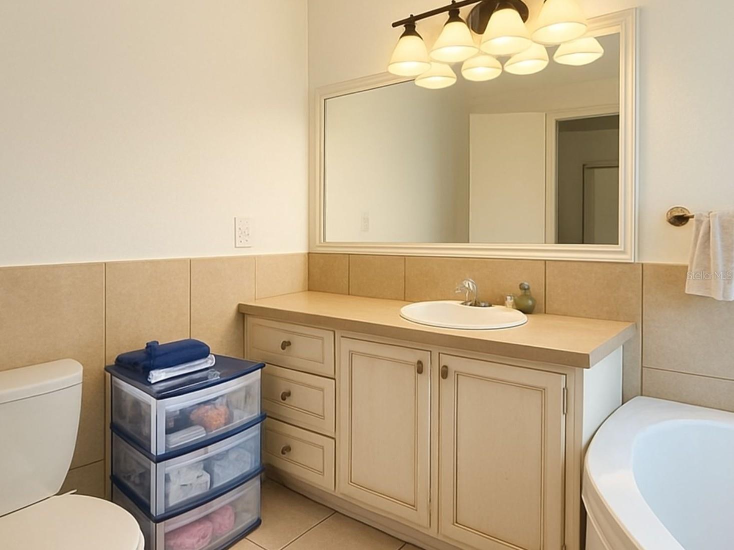 EUREKA SHORES - Residential