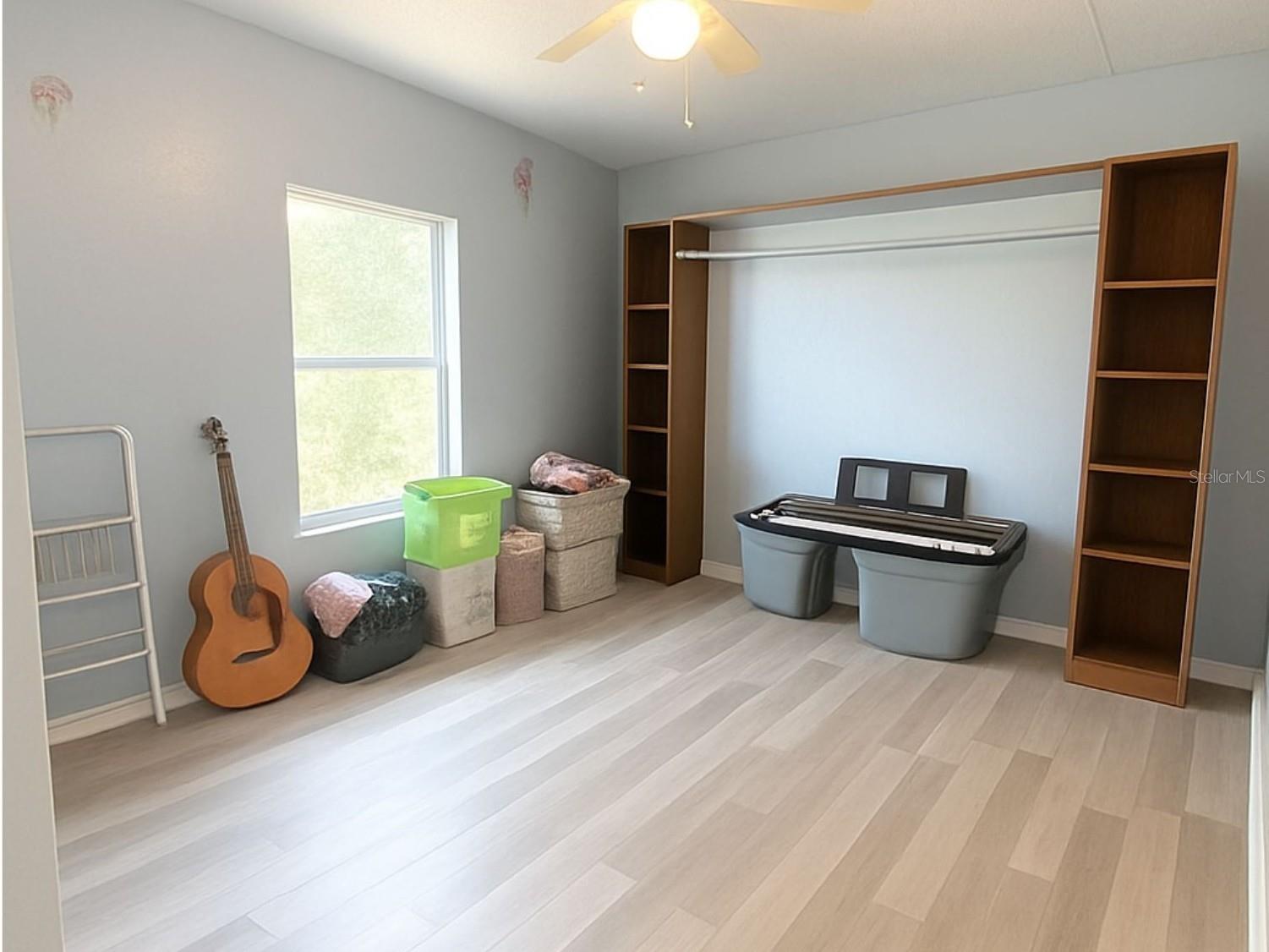 EUREKA SHORES - Residential