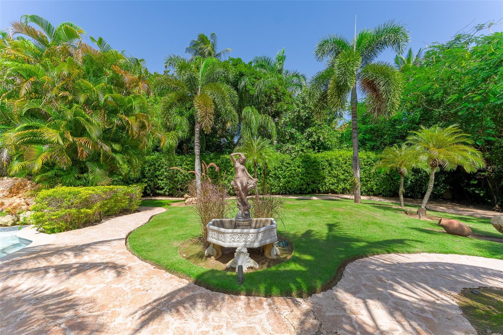 DORADO BEACH EAST - Residential