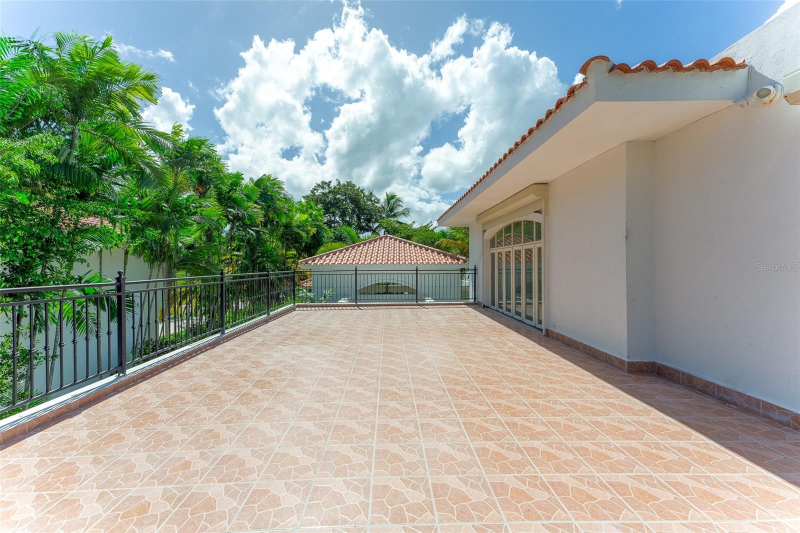 DORADO BEACH EAST - Residential