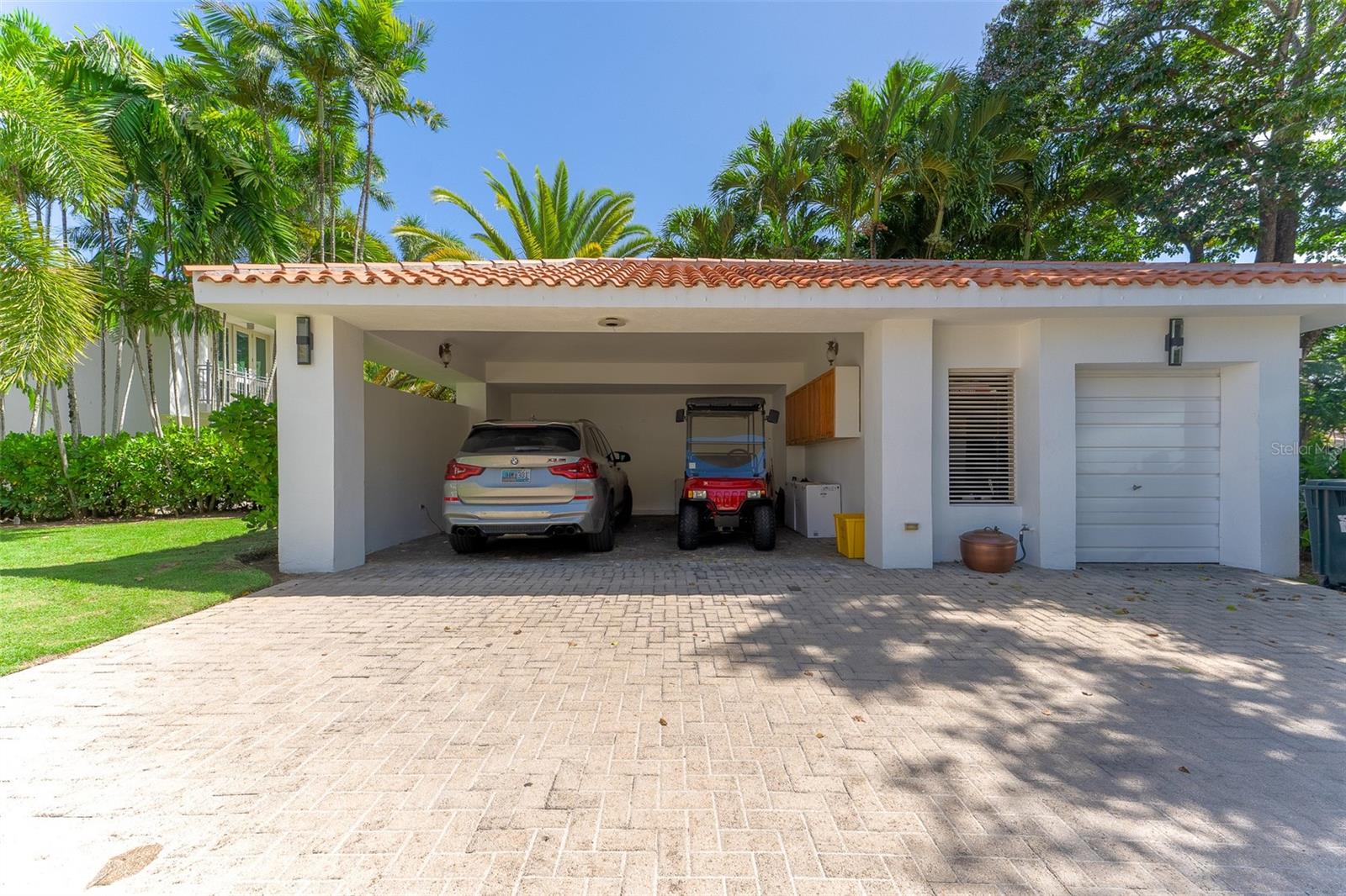 DORADO BEACH EAST - Residential