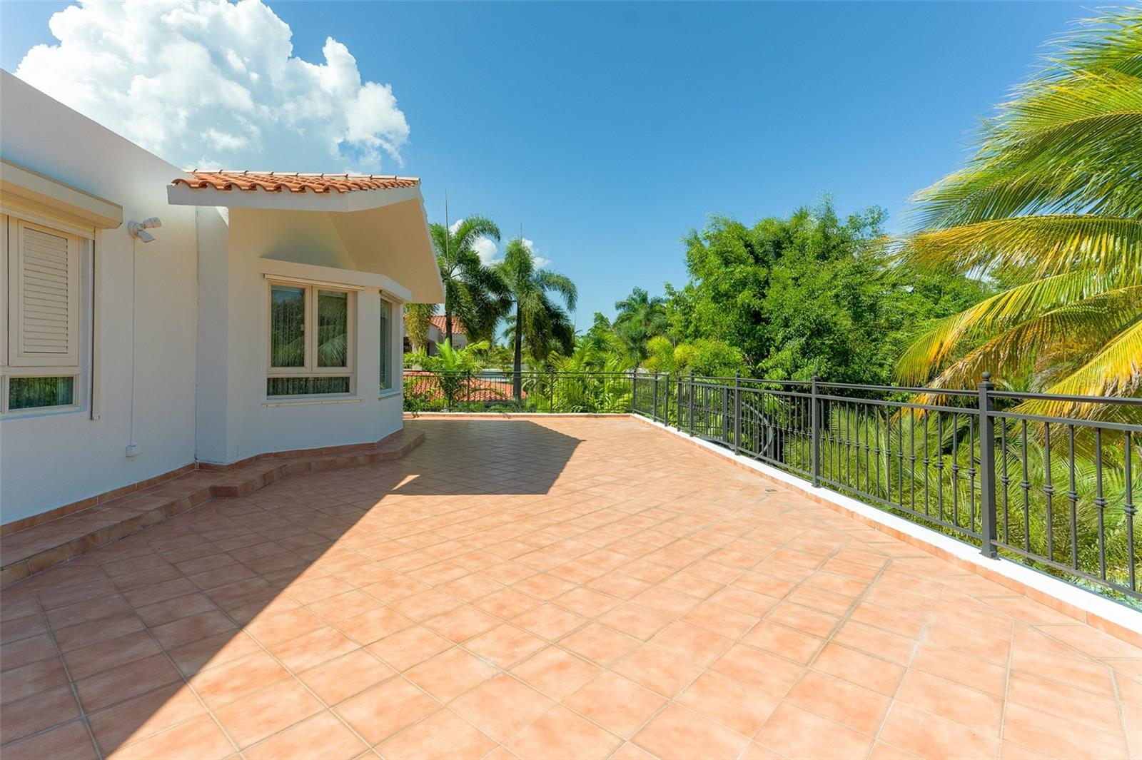 DORADO BEACH EAST - Residential