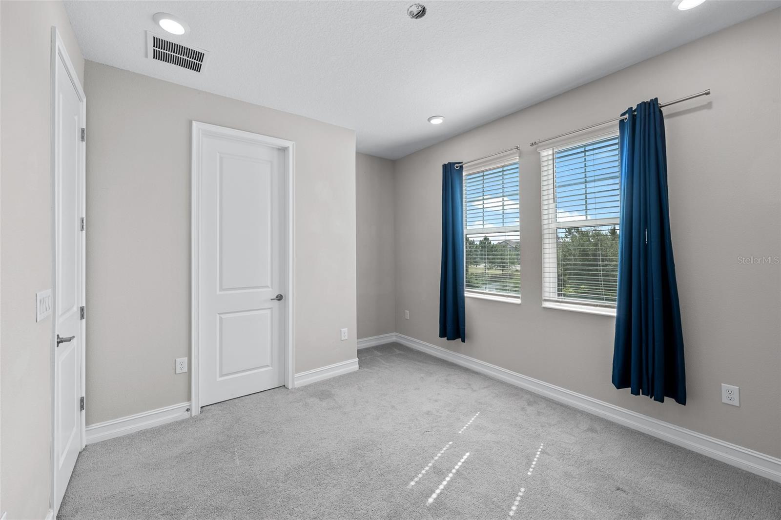 ESTANCIA PH 4 - Residential Lease