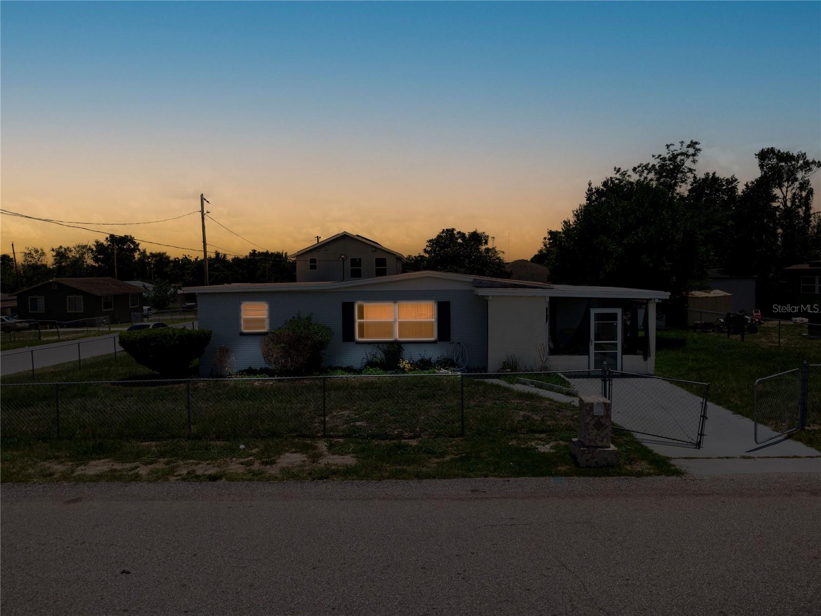 LOCKHART & SMITHS RESUB - Residential