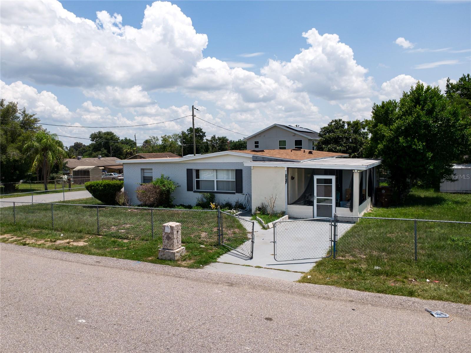 LOCKHART & SMITHS RESUB - Residential