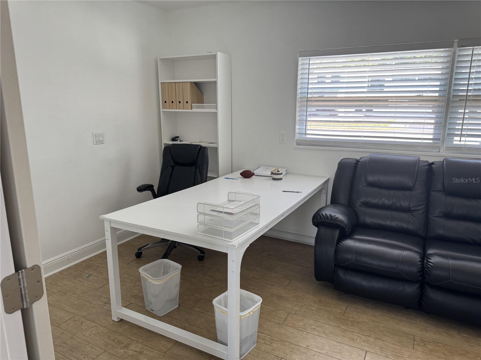 HIBISCUS GARDENS - Commercial Lease