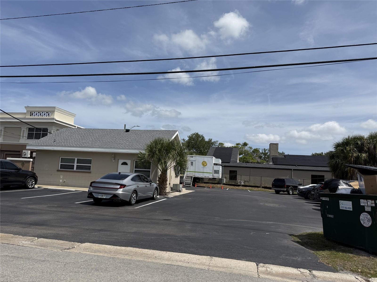 HIBISCUS GARDENS - Commercial Lease