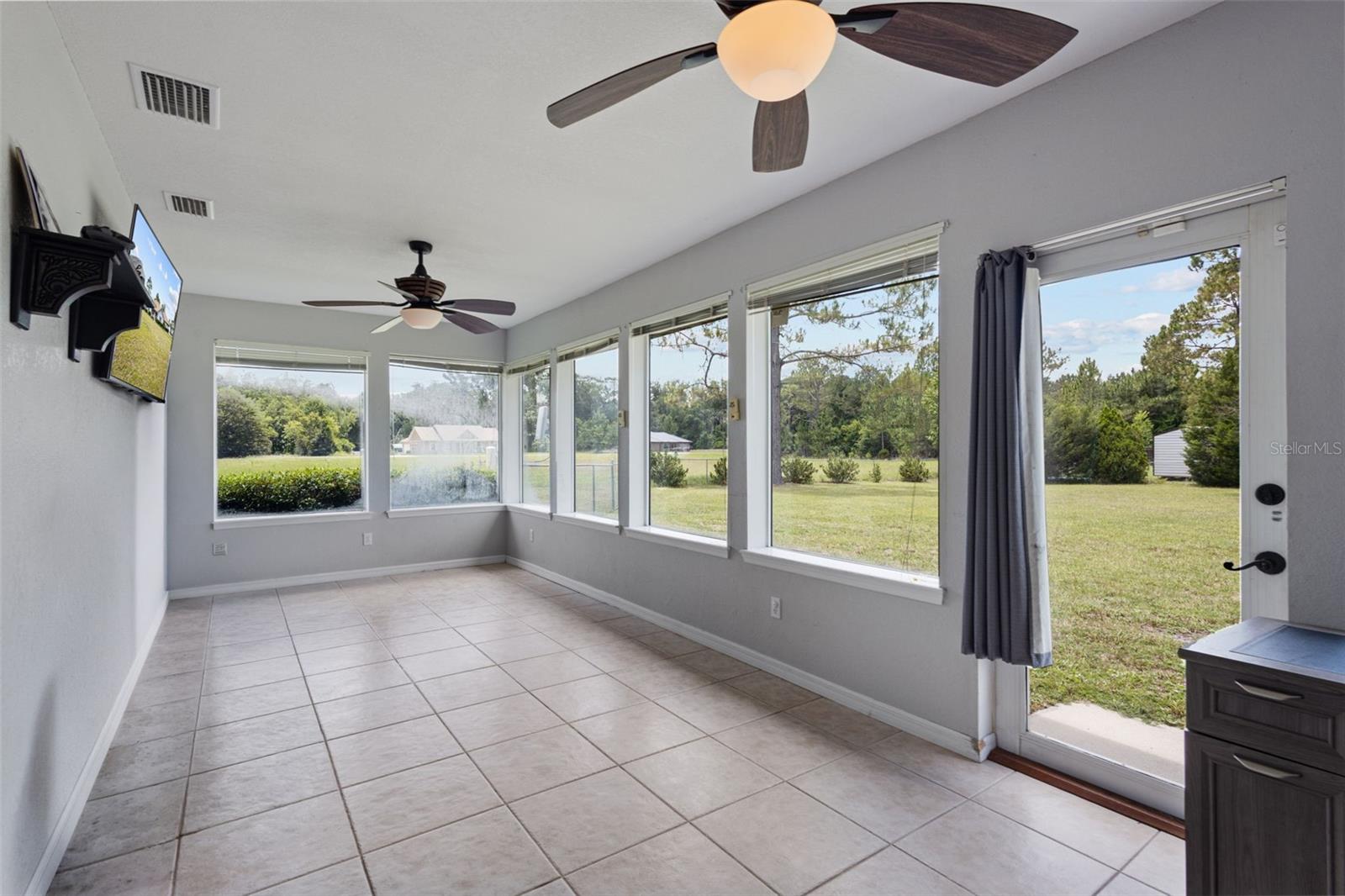 BUCK BAY - Residential
