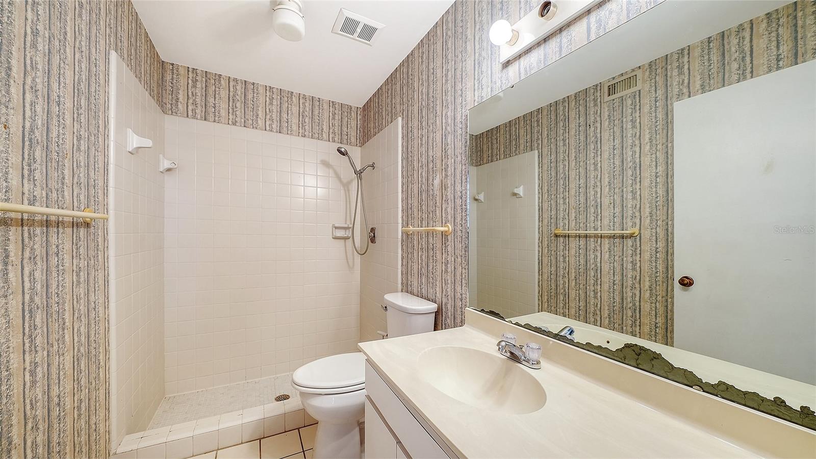 WILDEWOOD SPGS STAGE 6C OF WOODLAWN - Residential