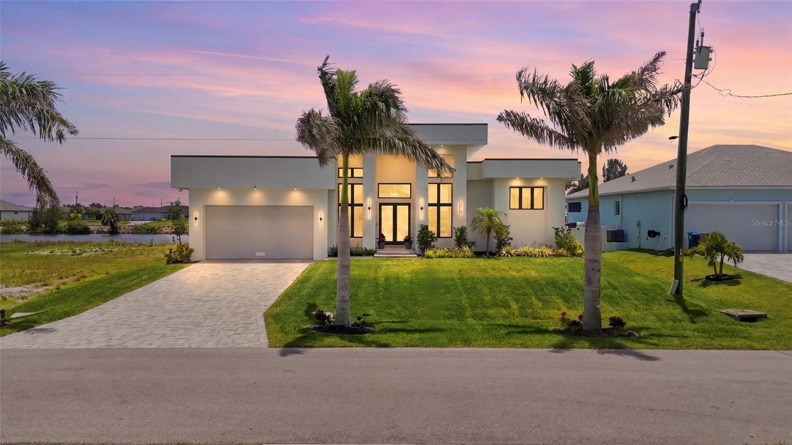 CAPE CORAL - Residential