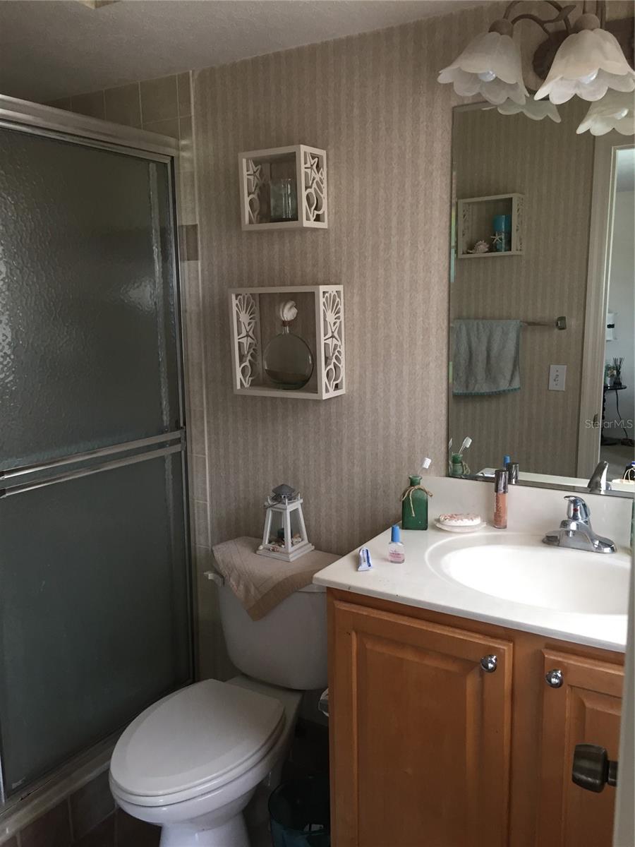GOLFVIEW II CONDO - Residential Lease