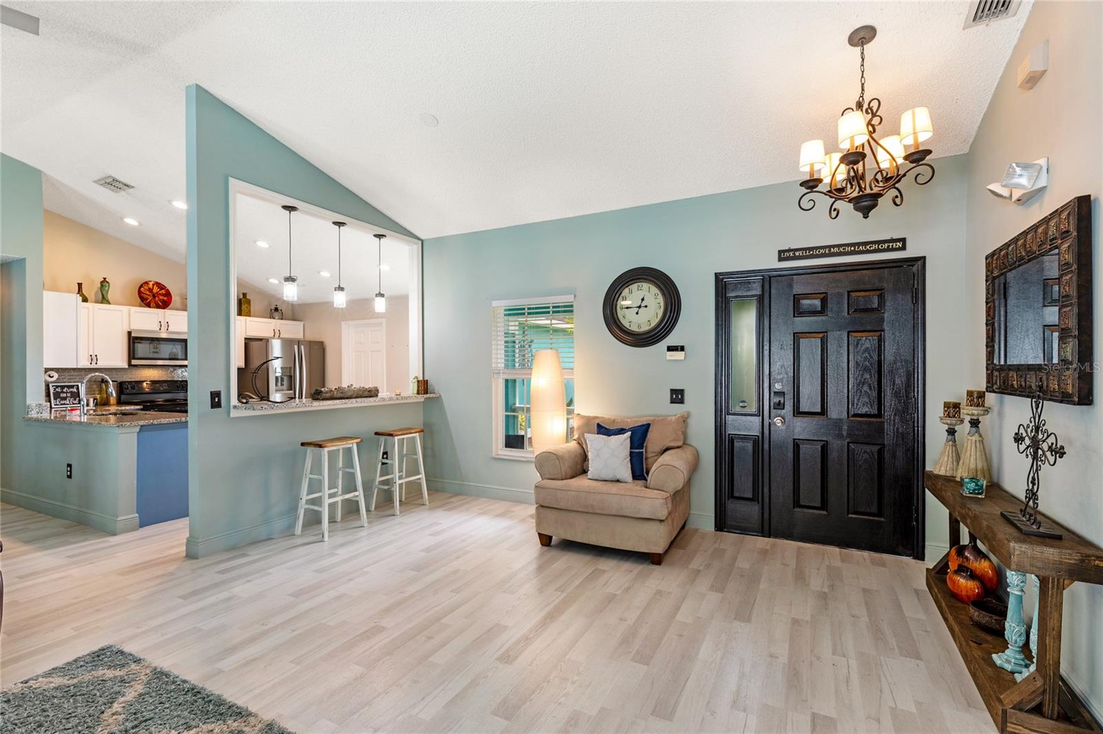 ALLAMANDA GRACE - Residential