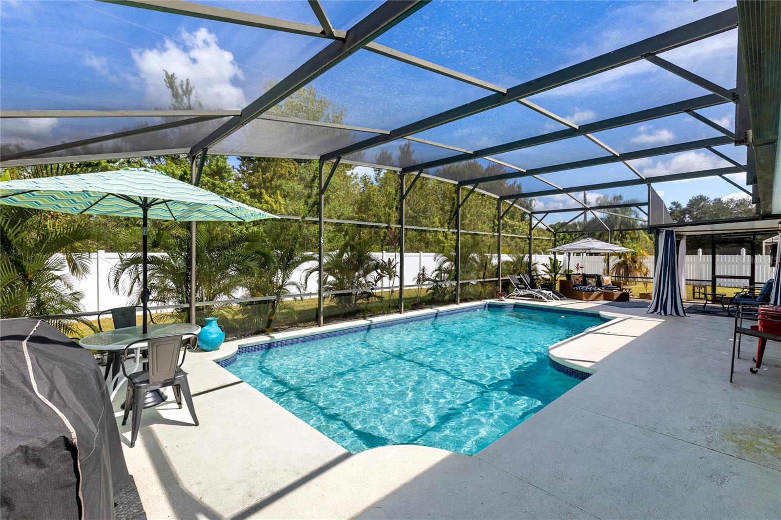 ALLAMANDA GRACE - Residential