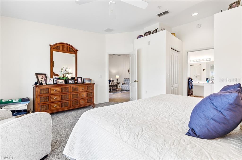 VERANDA III AT TWIN LAKES CONDO - Residential