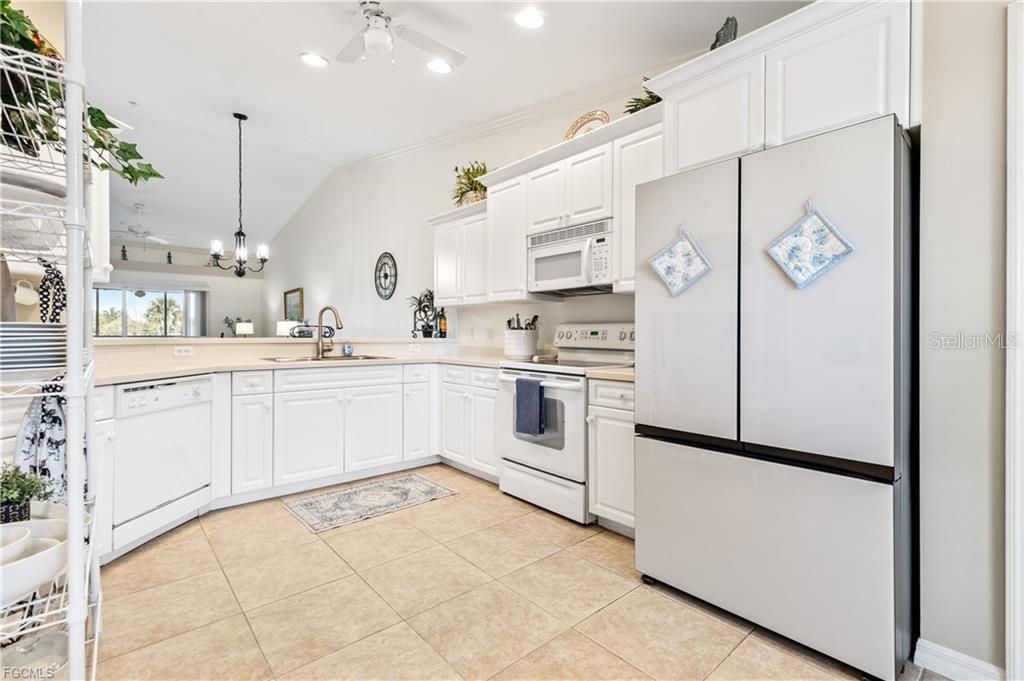 VERANDA III AT TWIN LAKES CONDO - Residential
