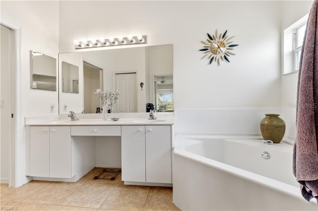 VERANDA III AT TWIN LAKES CONDO - Residential