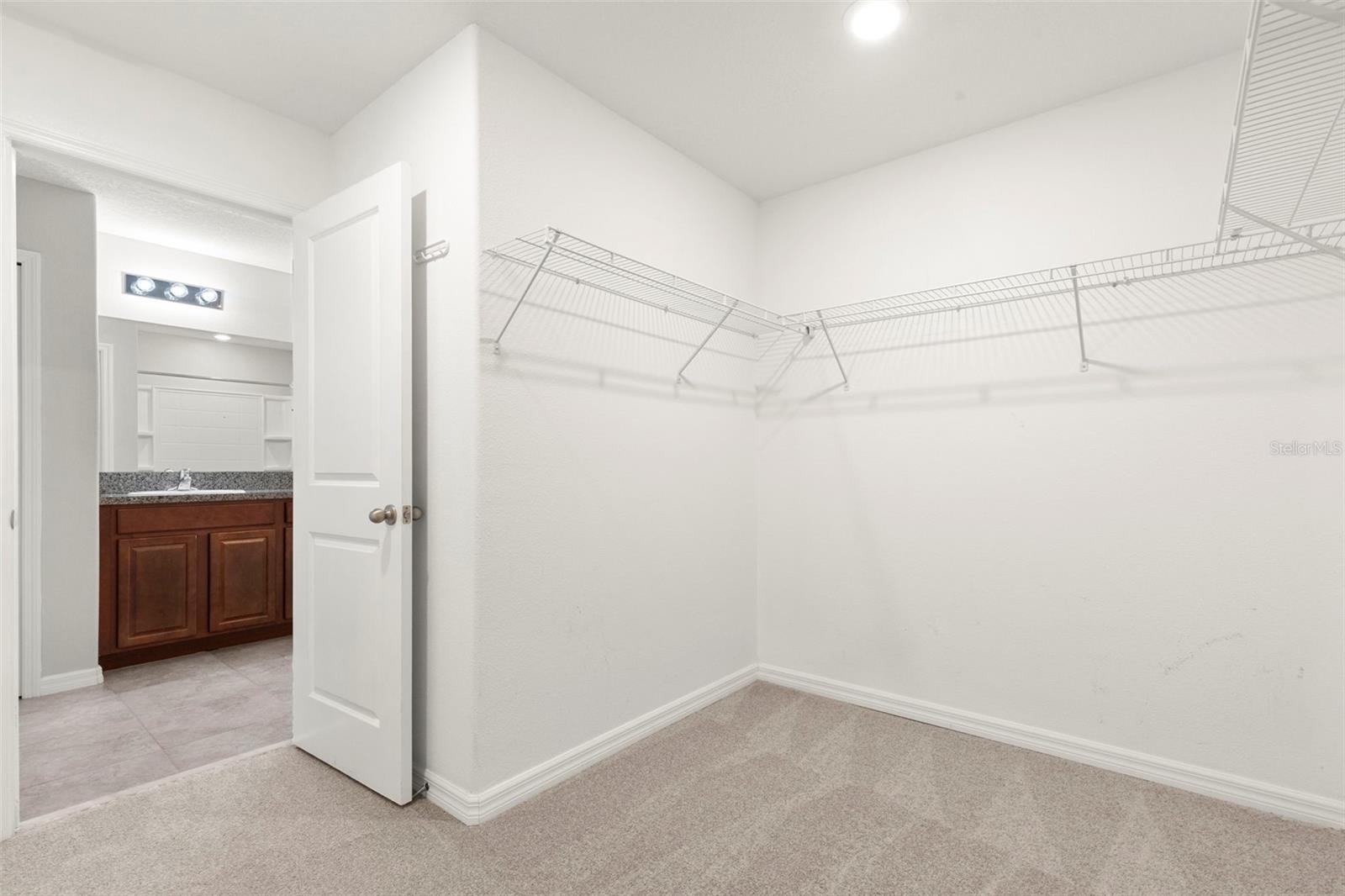 BELMONT - Residential