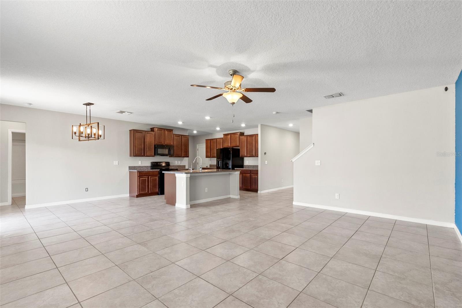 BELMONT - Residential