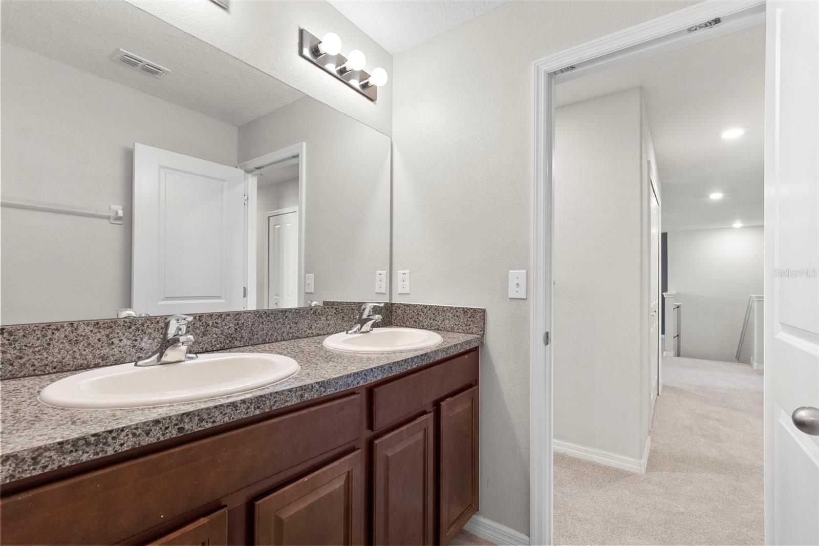BELMONT - Residential