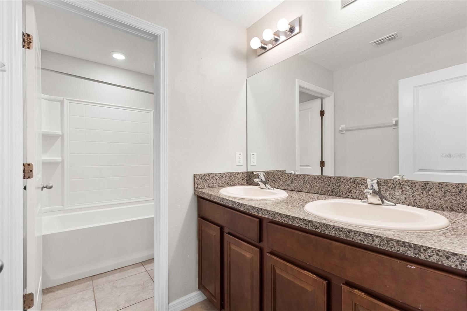BELMONT - Residential