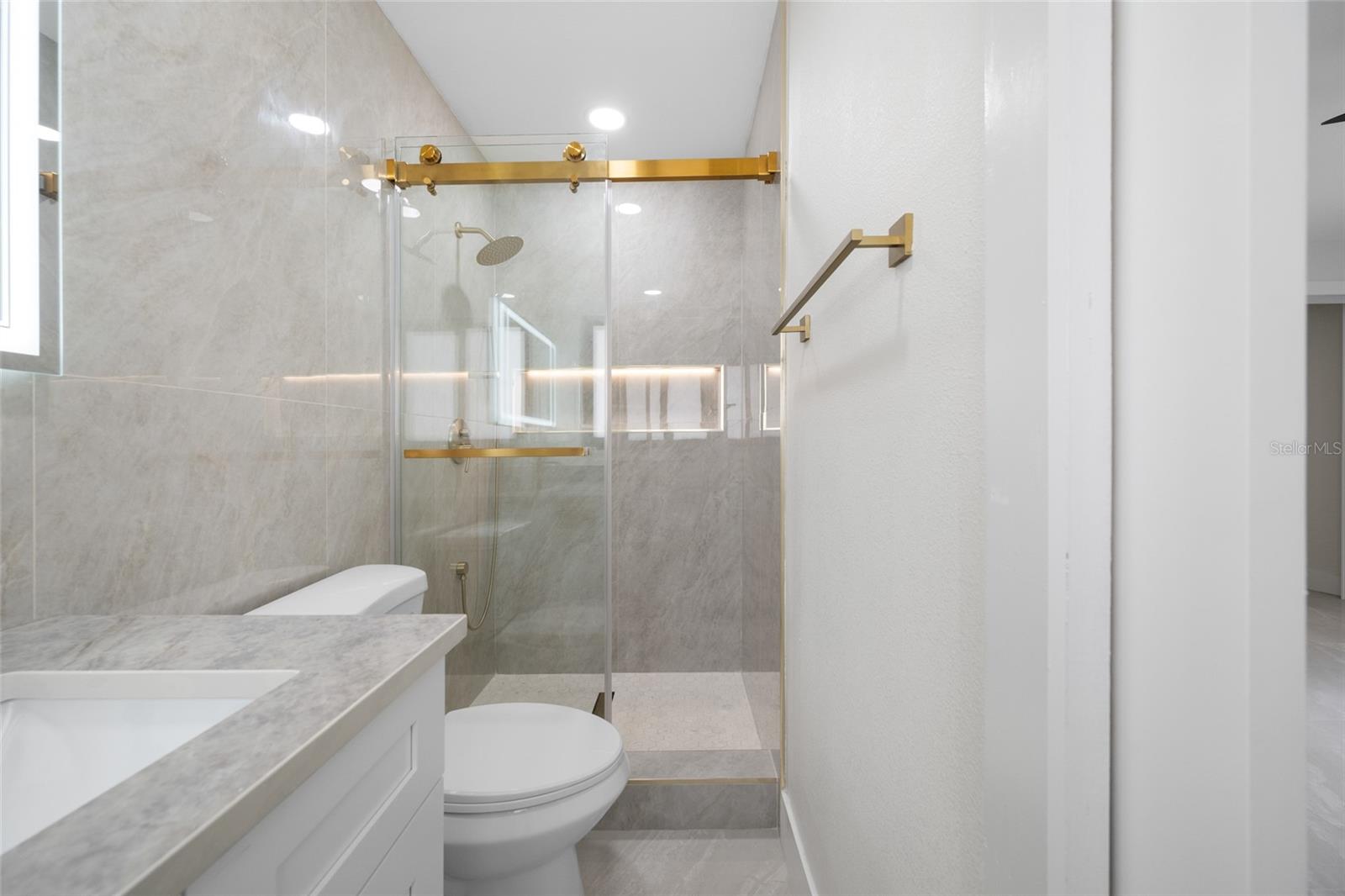 BAYBRIDGE REV - Residential