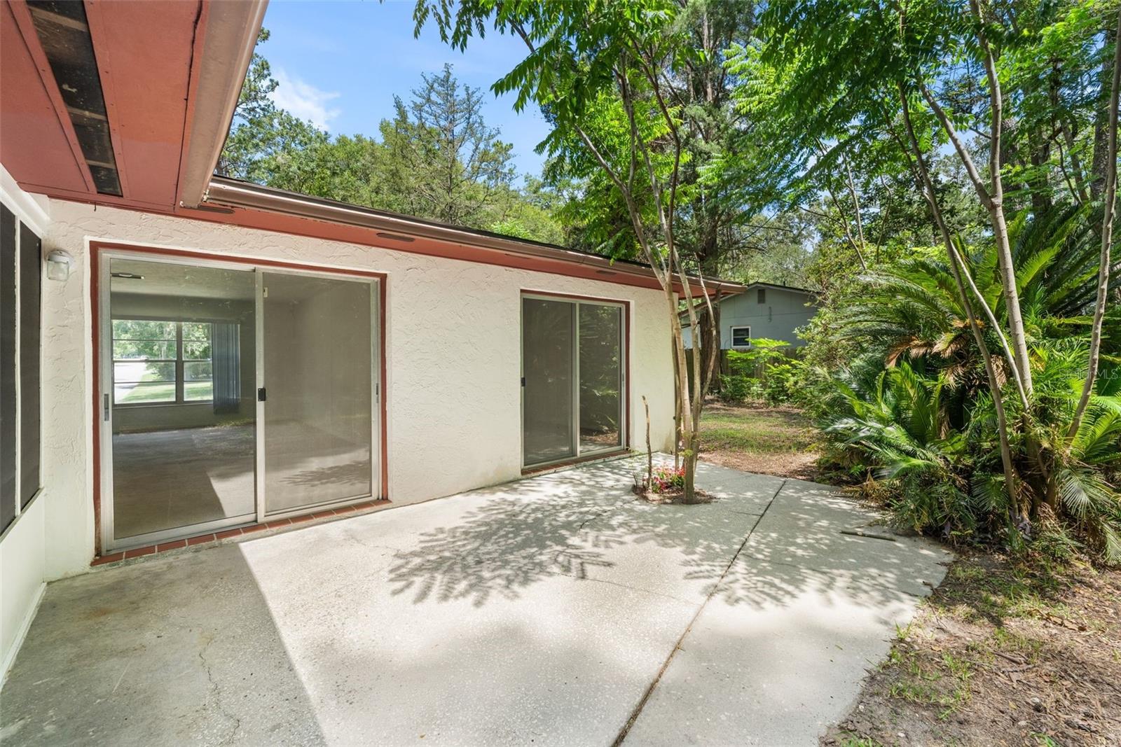 WYNWOOD HILLS - Residential