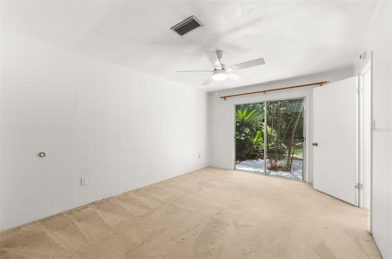 WYNWOOD HILLS - Residential