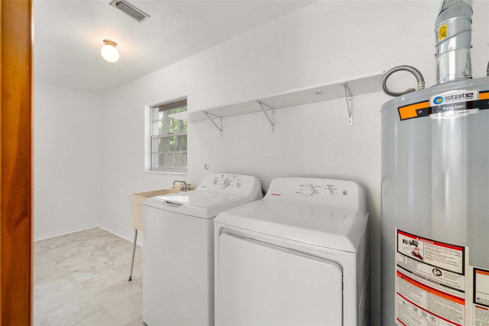 WYNWOOD HILLS - Residential