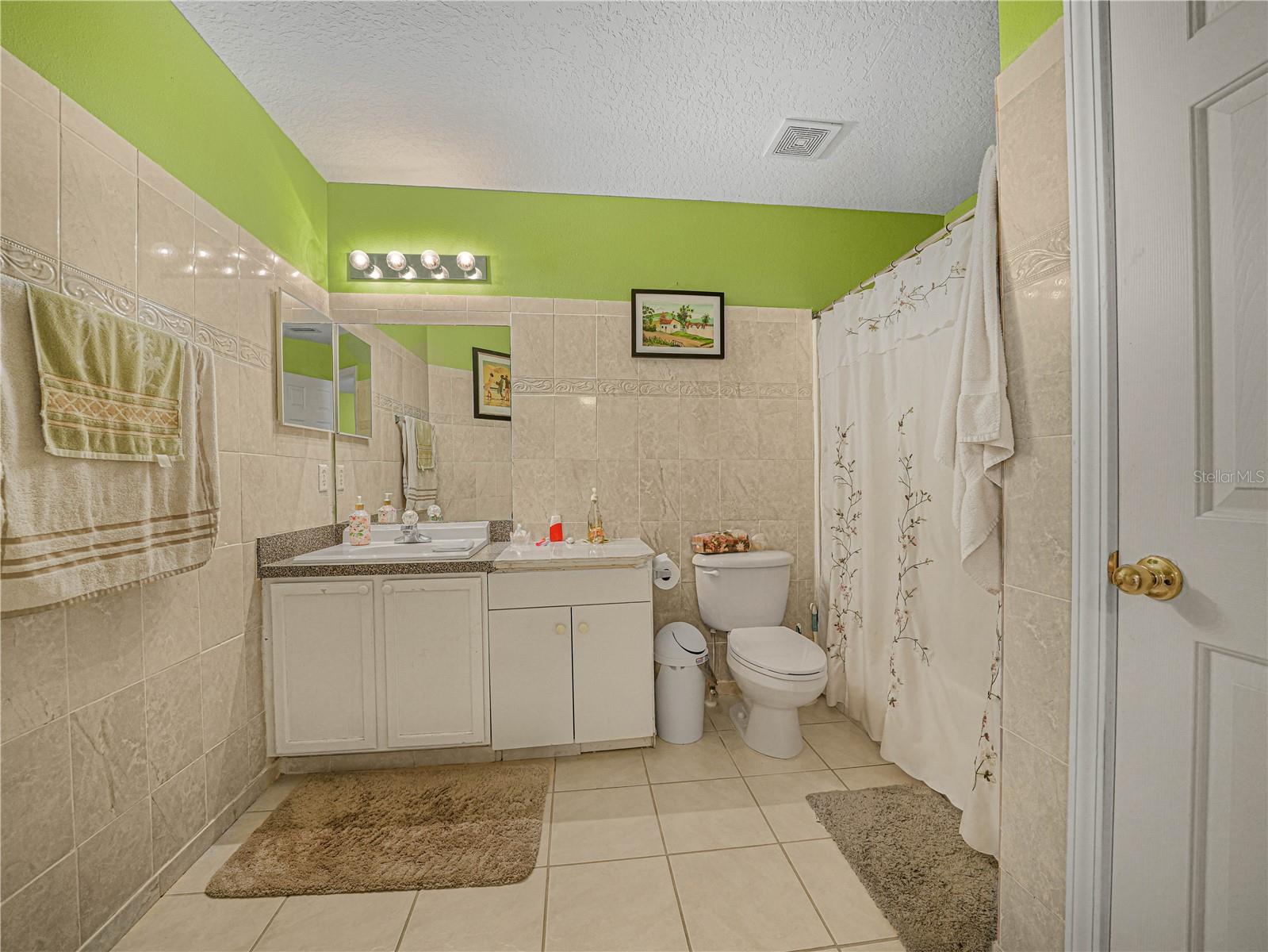 HUNTERS GREENE PH 03 - Residential