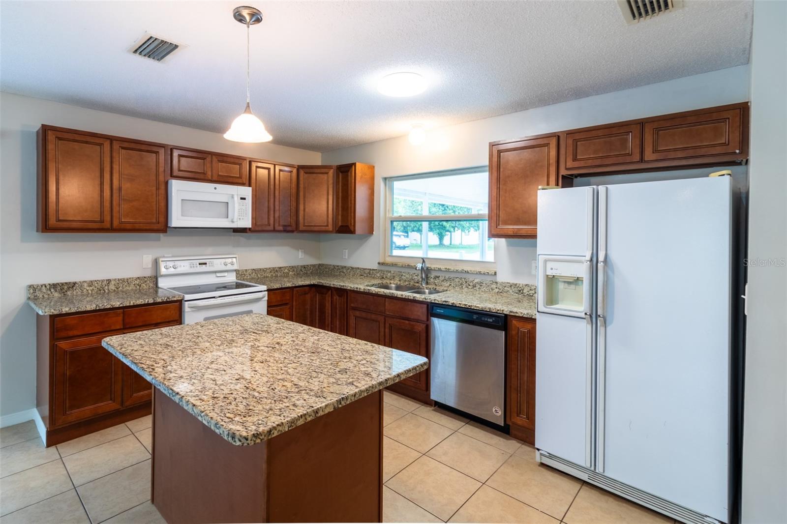 SILVER SPGS SHORES - Residential