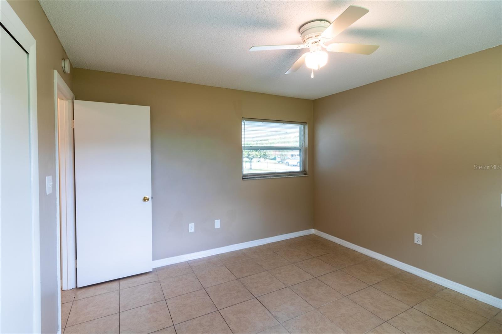 SILVER SPGS SHORES - Residential