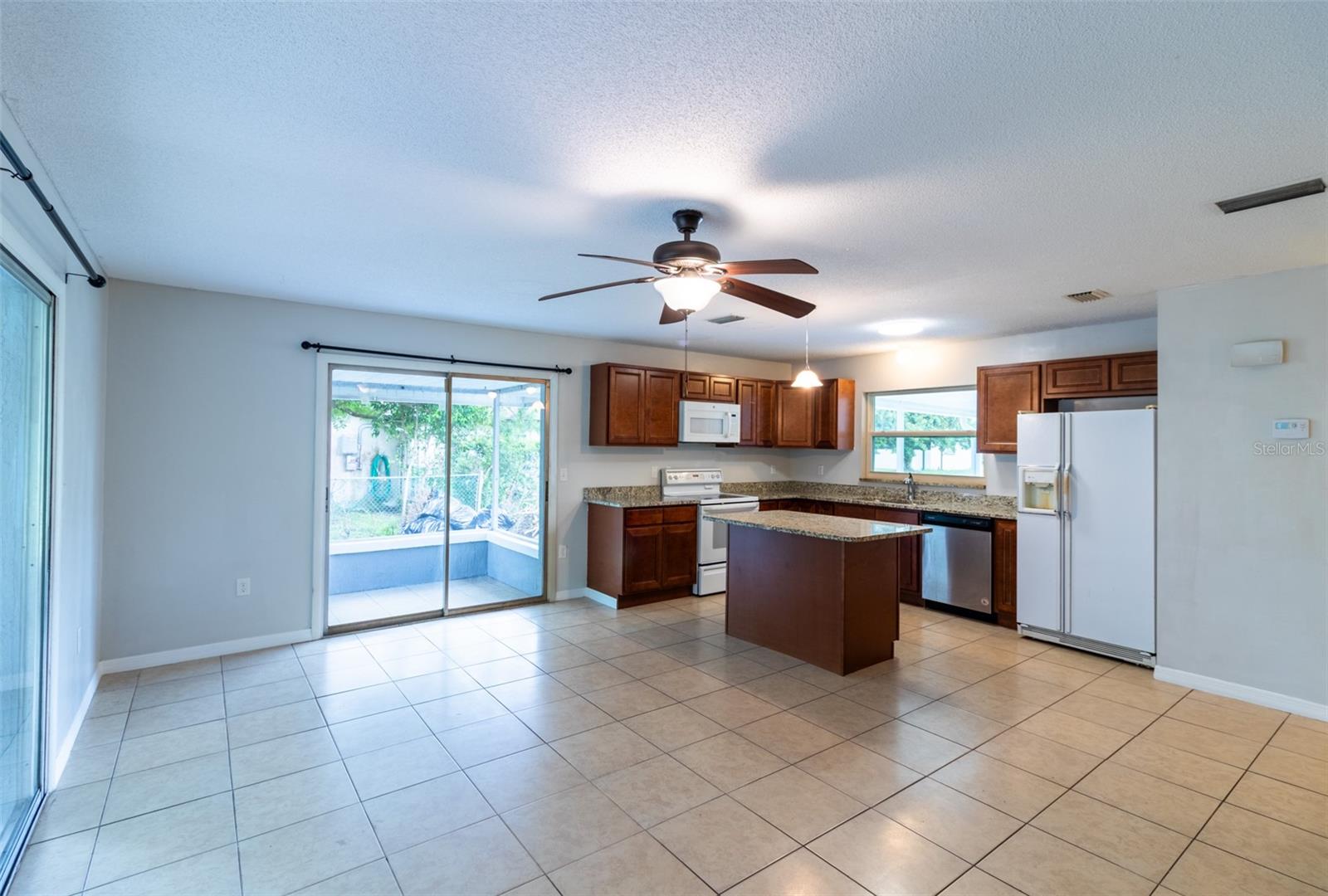 SILVER SPGS SHORES - Residential