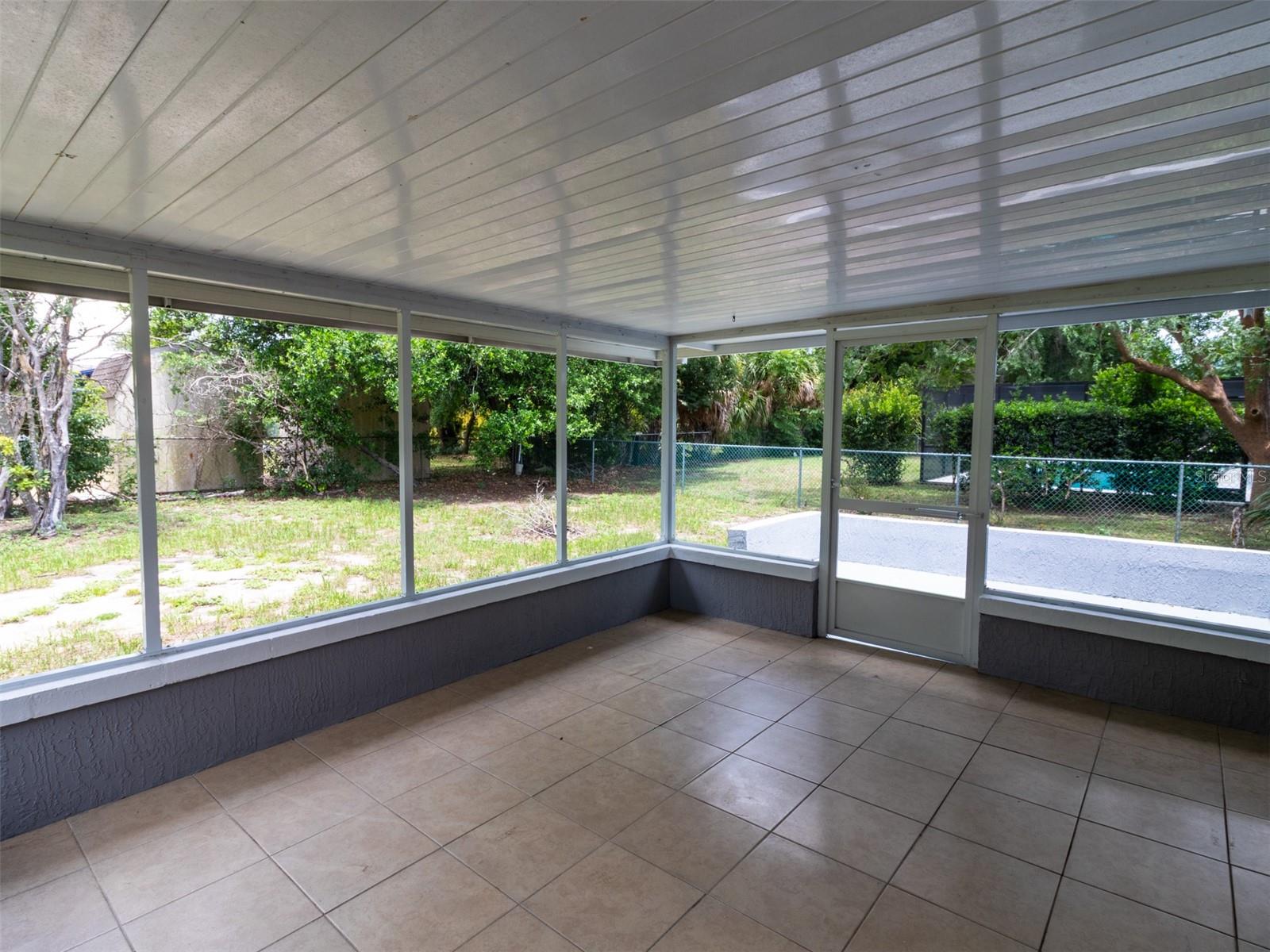 SILVER SPGS SHORES - Residential