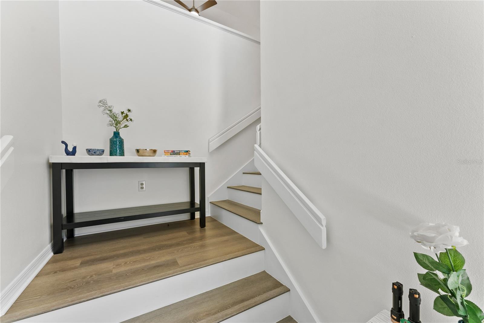 LANDINGS SOUTH VII - Residential Lease