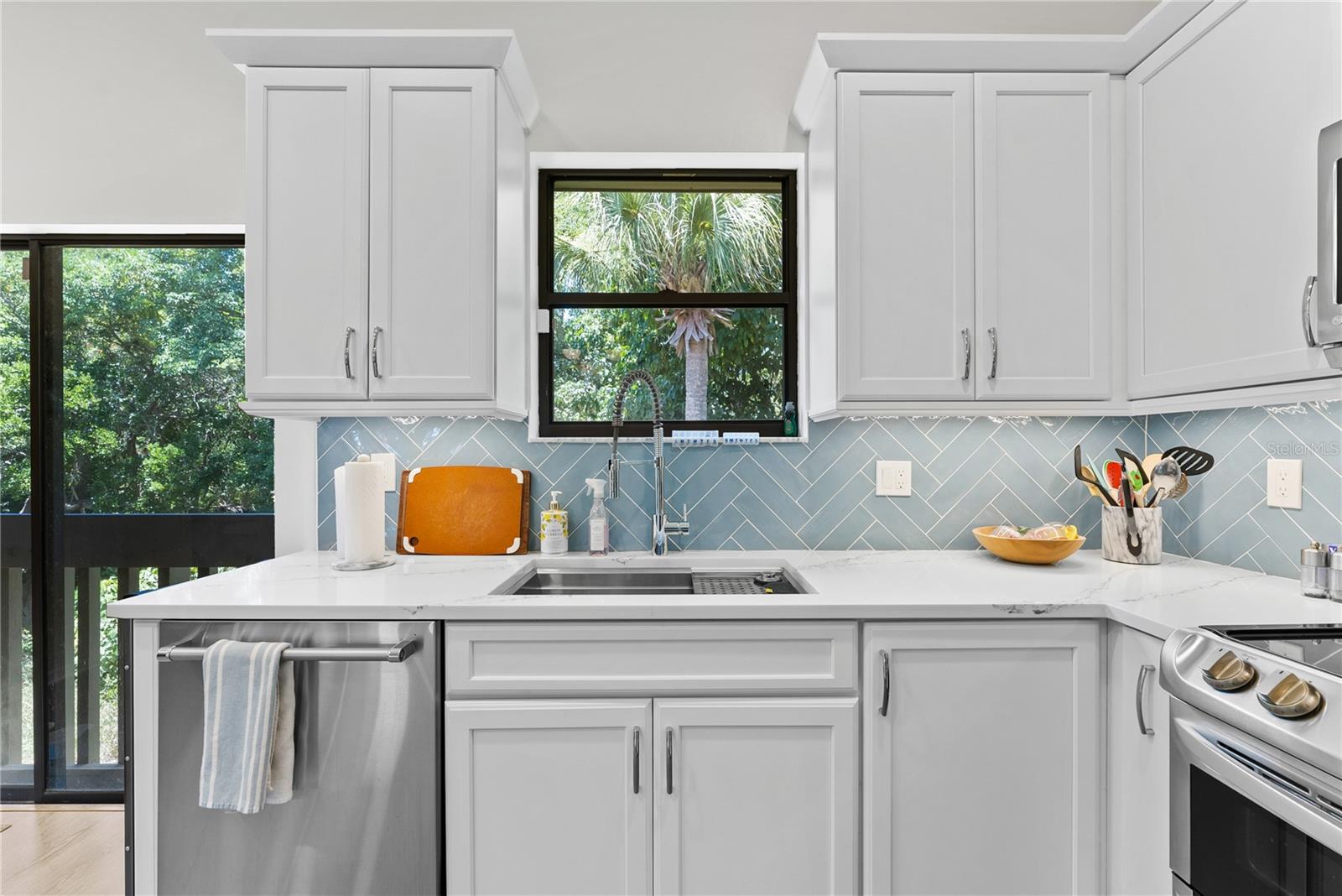 LANDINGS SOUTH VII - Residential Lease
