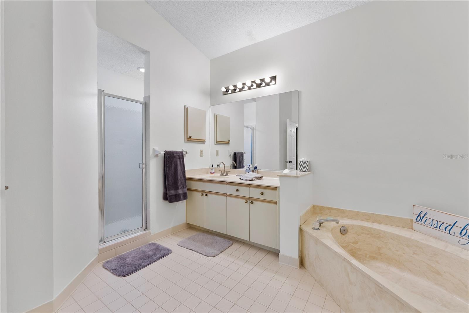 LANDINGS SOUTH VII - Residential Lease