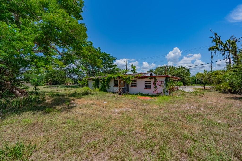 UNPLATTED - Residential