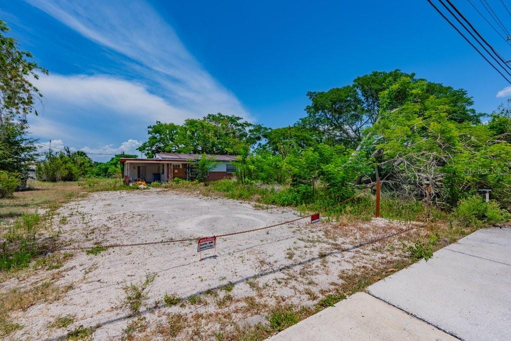 UNPLATTED - Residential