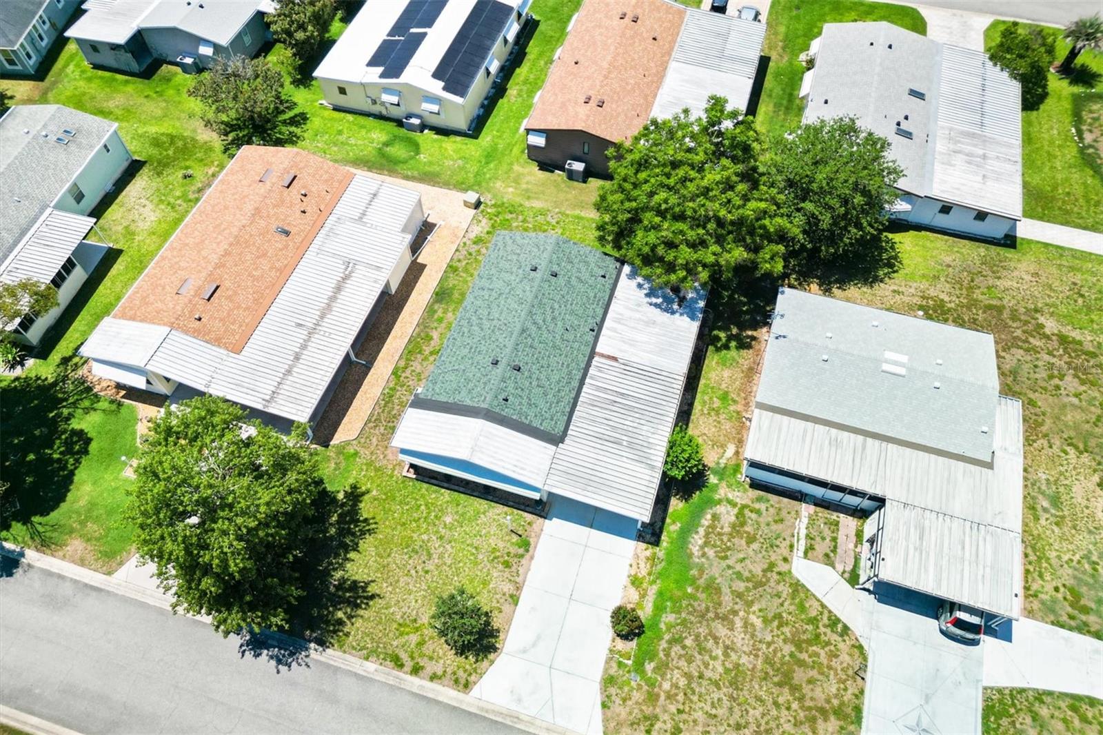 LADY LAKE ORANGE BLOSSOM GARDENS UNIT 09 - Residential